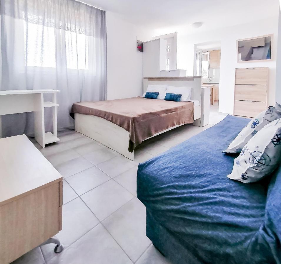 Apartments Siesta Tivat Luaran gambar