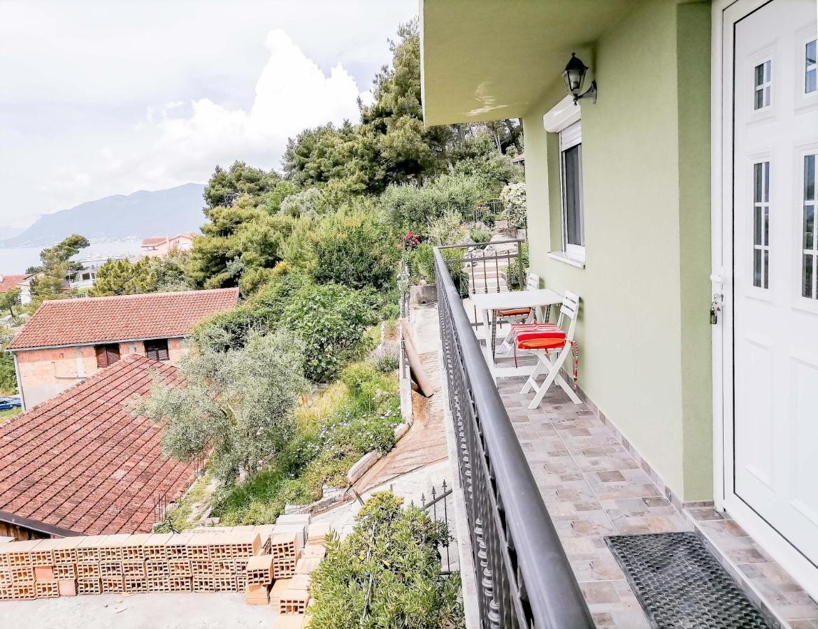 Apartments Siesta Tivat Luaran gambar