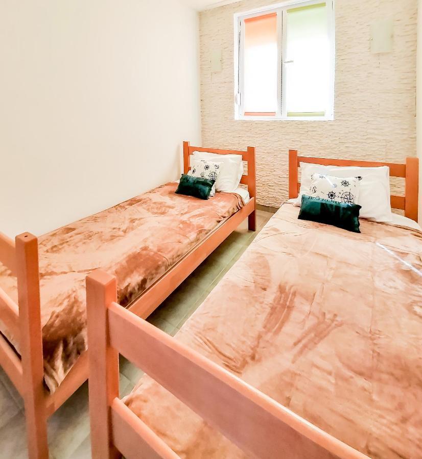 Apartments Siesta Tivat Luaran gambar