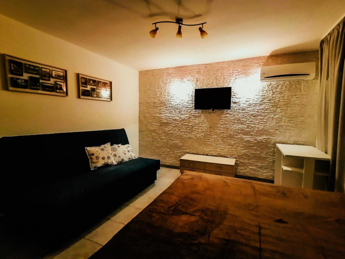 Apartments Siesta Tivat Luaran gambar
