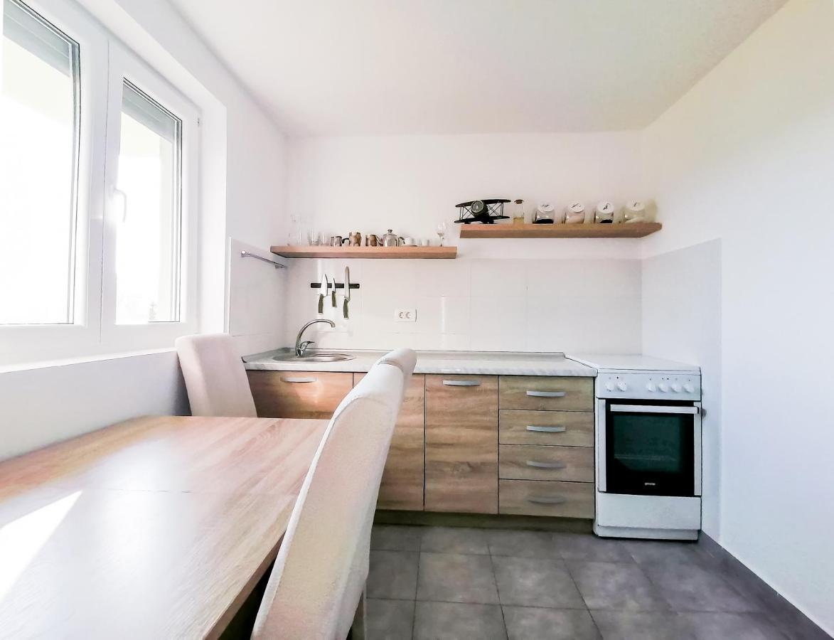Apartments Siesta Tivat Luaran gambar